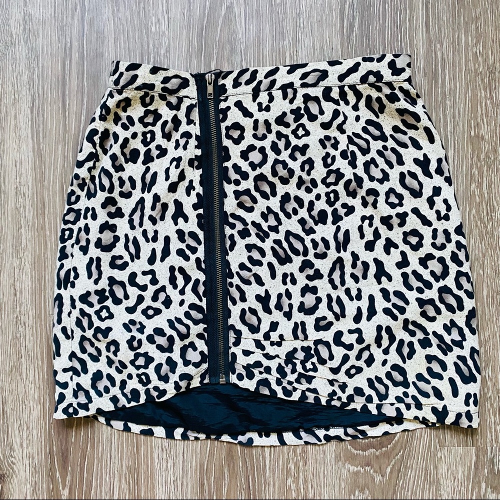 Urban outfitters animal print mini-skirt with zip front